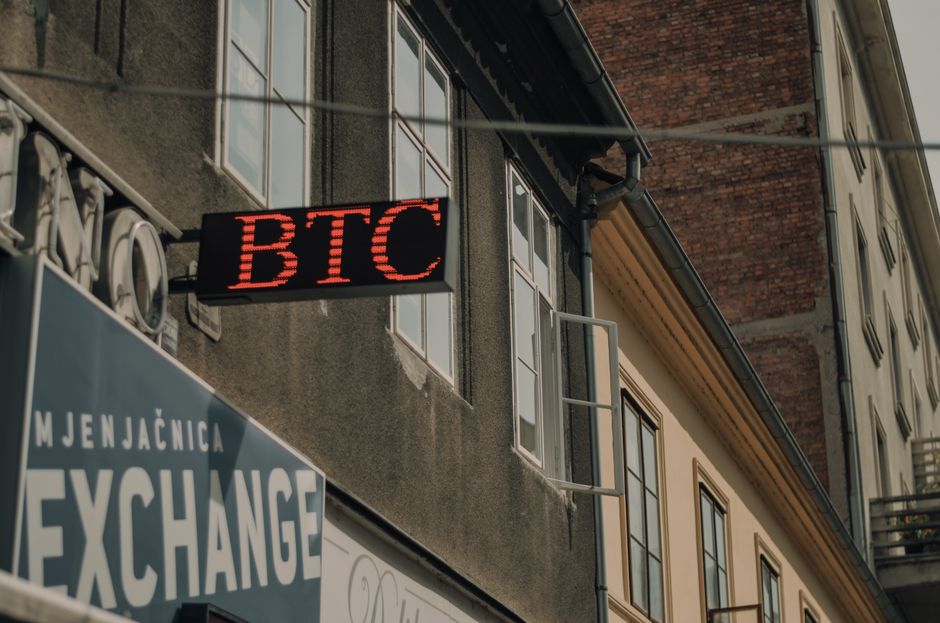 The Architectural Bottlenecks of Cryptocurrency in Enterprise Systems