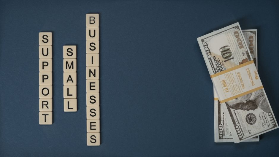 The Evolution of Business Success: From Industrial Scale to Algorithmic Intelligence